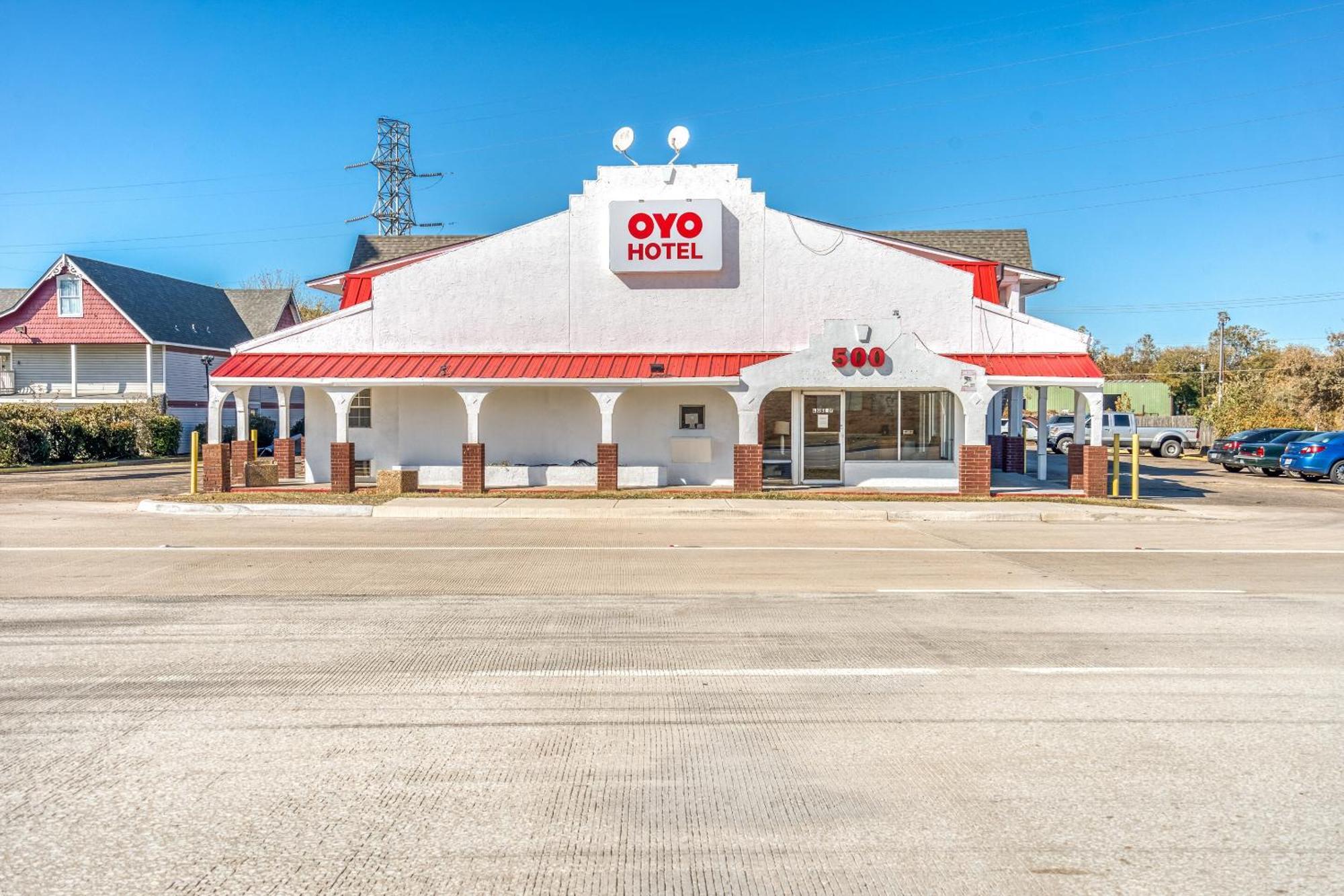 Oyo Hotel Waco University Area I-35 Esterno foto