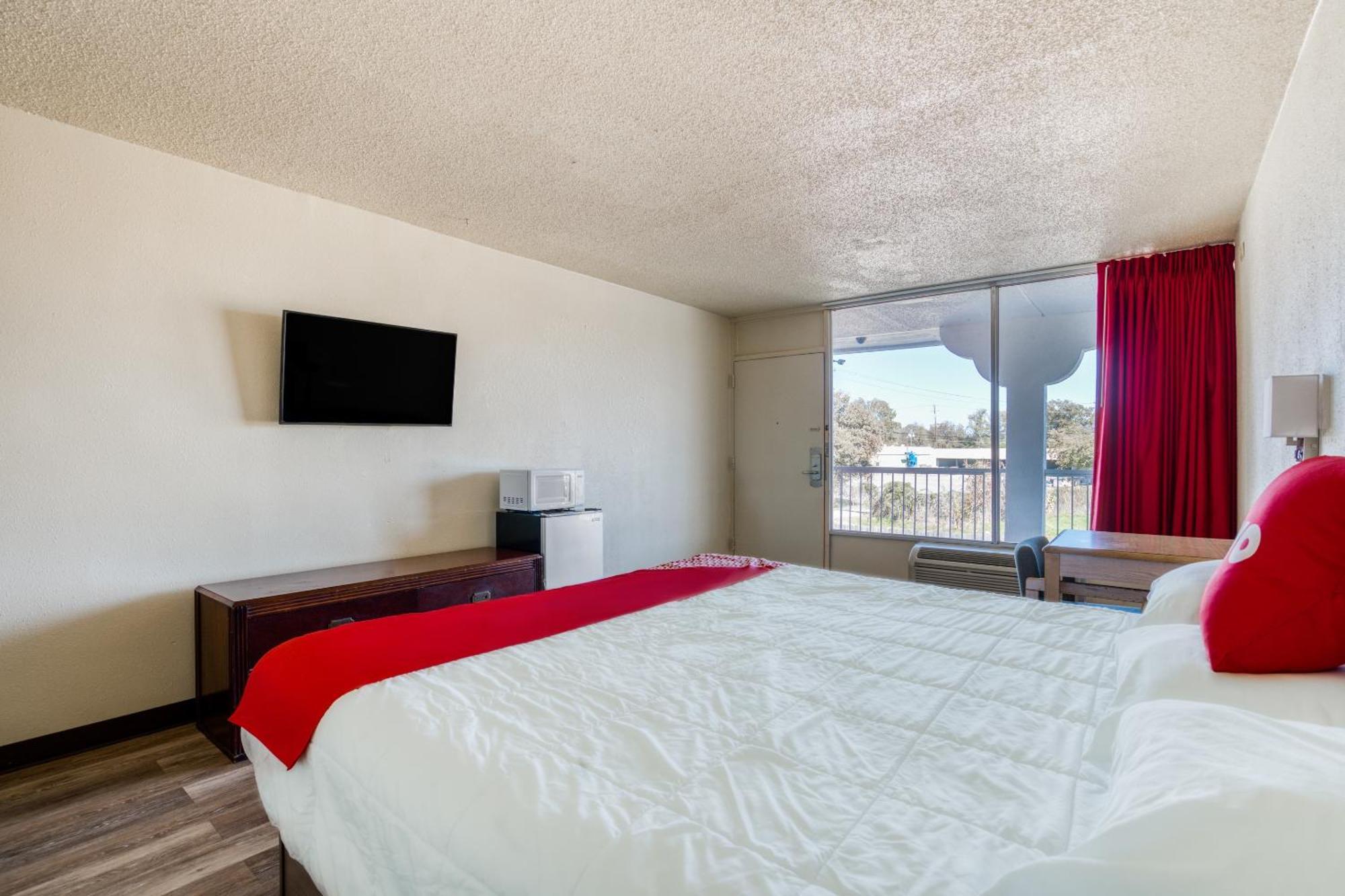 Oyo Hotel Waco University Area I-35 Esterno foto
