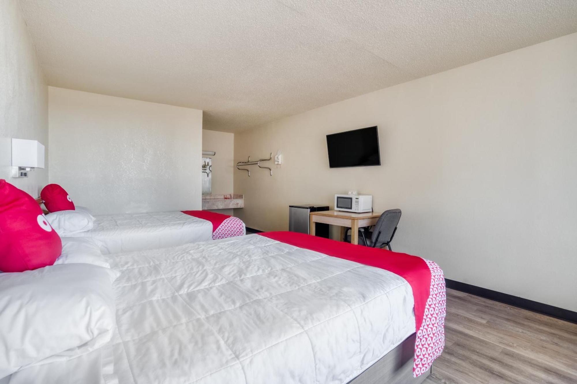 Oyo Hotel Waco University Area I-35 Esterno foto