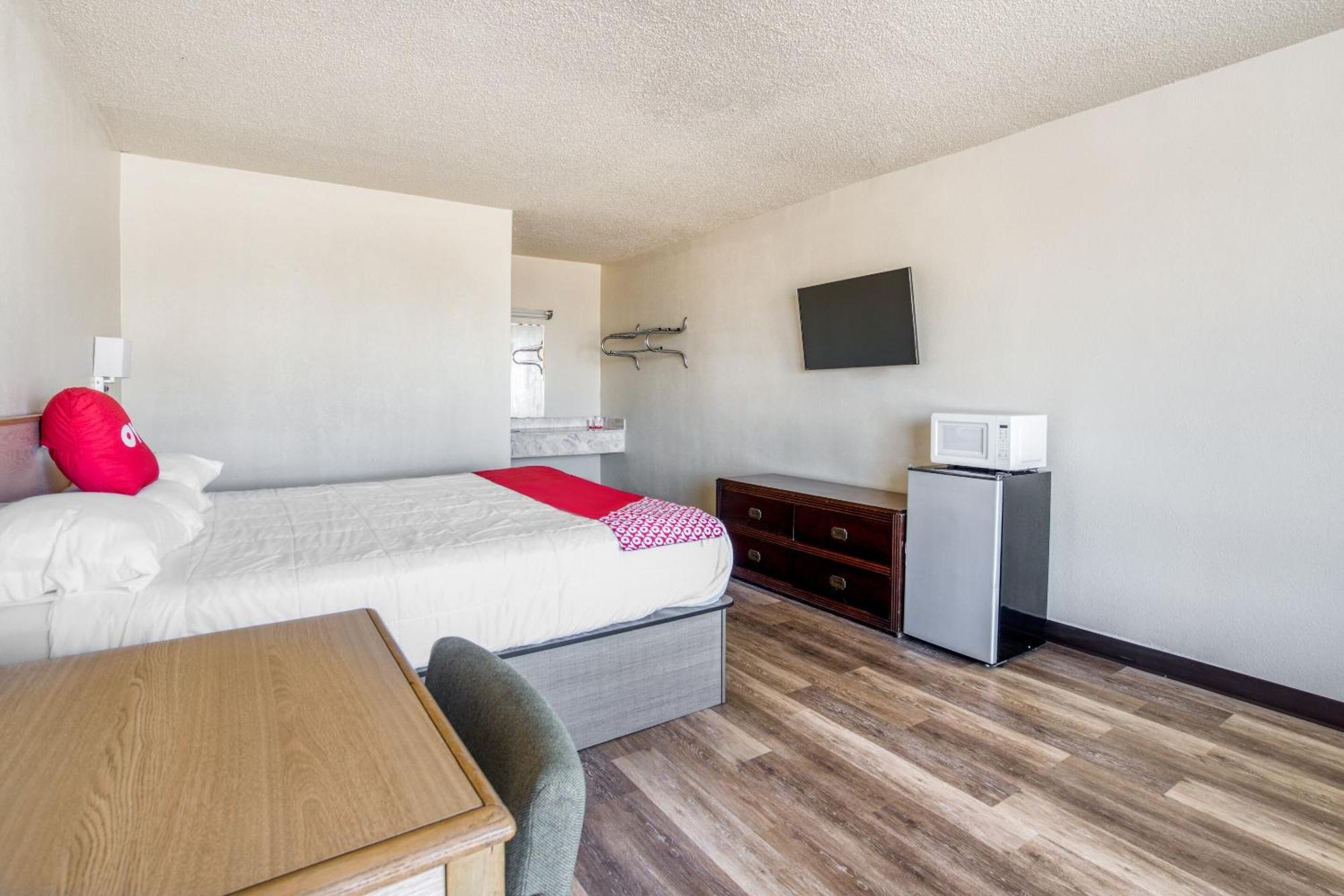 Oyo Hotel Waco University Area I-35 Esterno foto