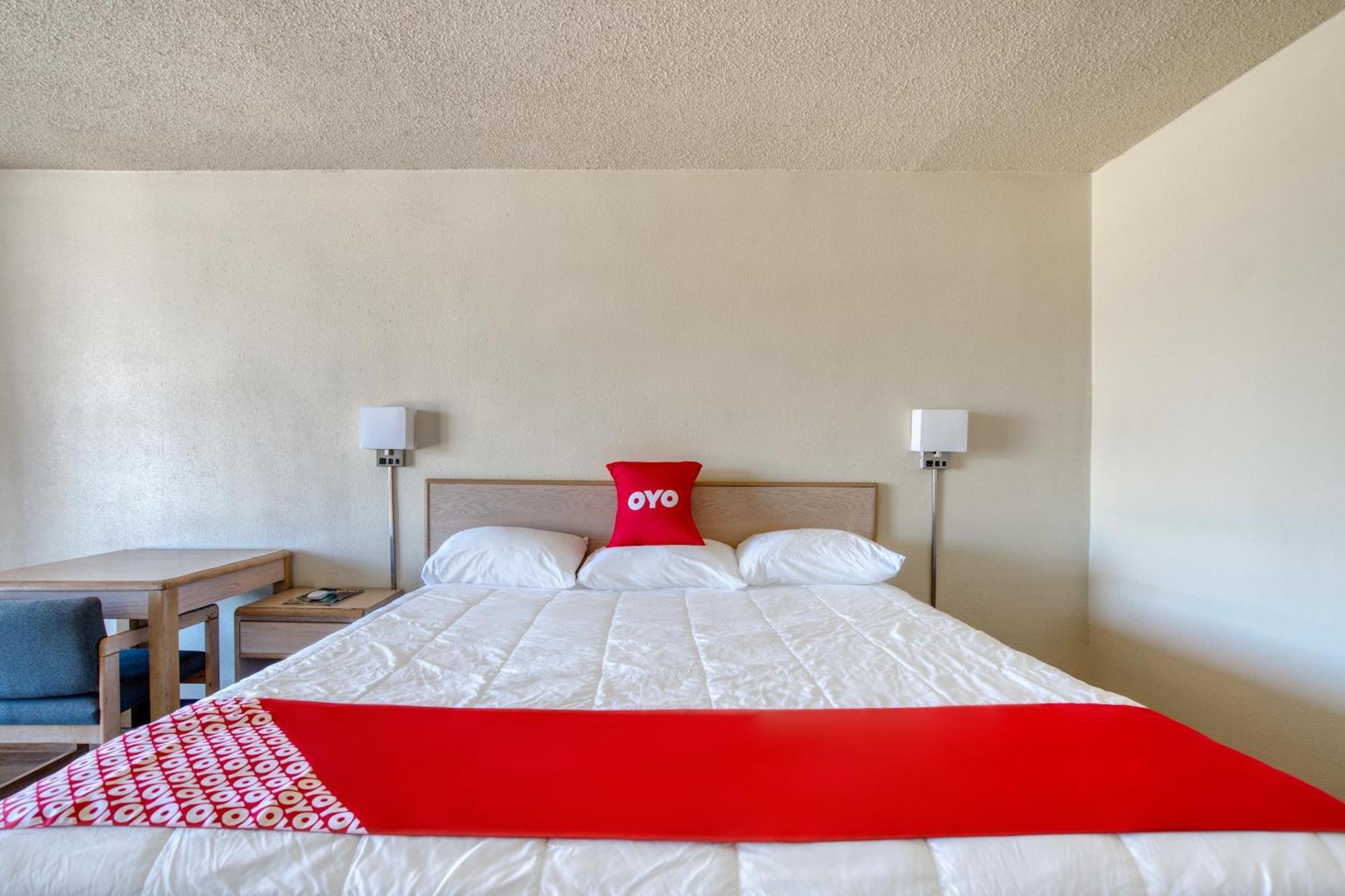 Oyo Hotel Waco University Area I-35 Esterno foto